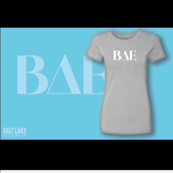 Graphic Gray BAE Tee - Picture 3 of 5